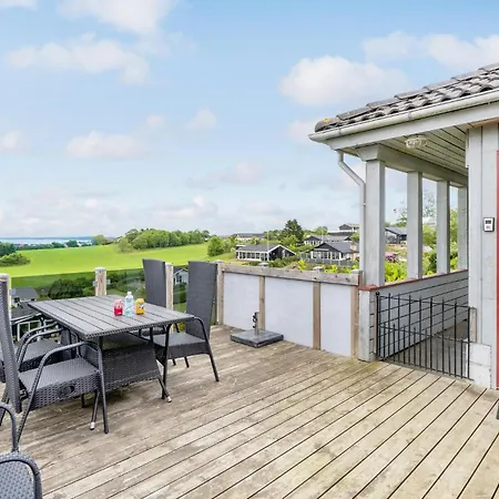 Holiday home Gorgeous In Farso With House Sea View Sundsore