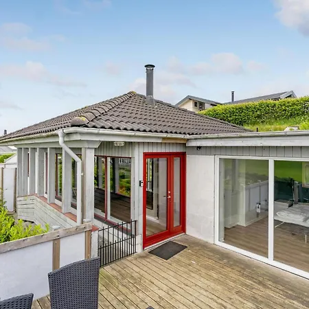 Gorgeous In Farso With House Sea View Sundsore