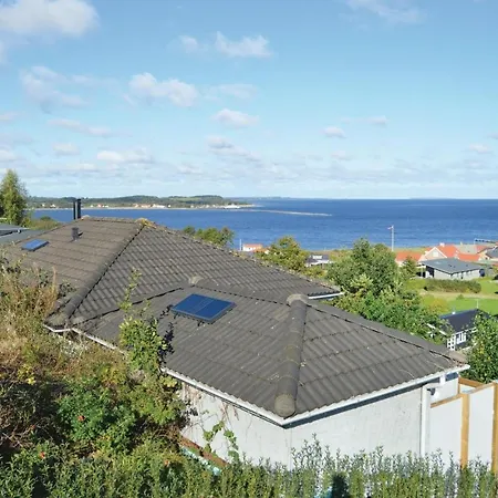 Three-bedroom In Farso Vakantiehuis