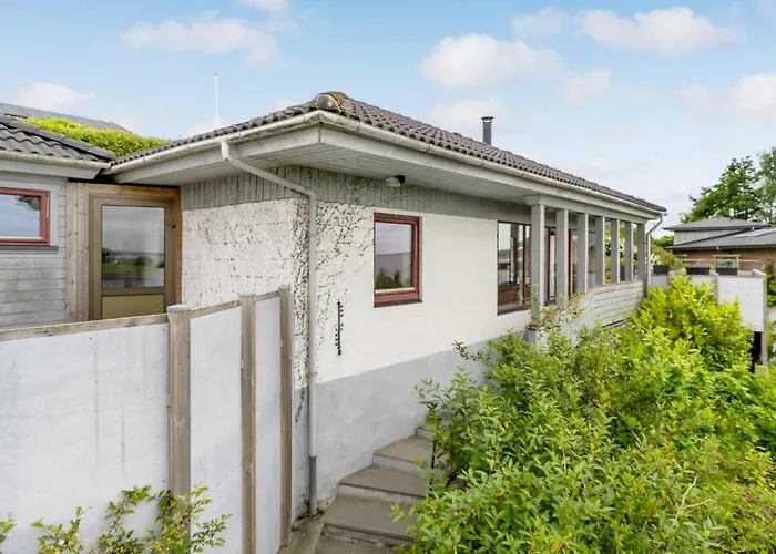Three-bedroom In * Farsø