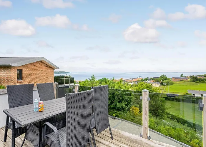 Three-bedroom In Casa de Férias Farsø